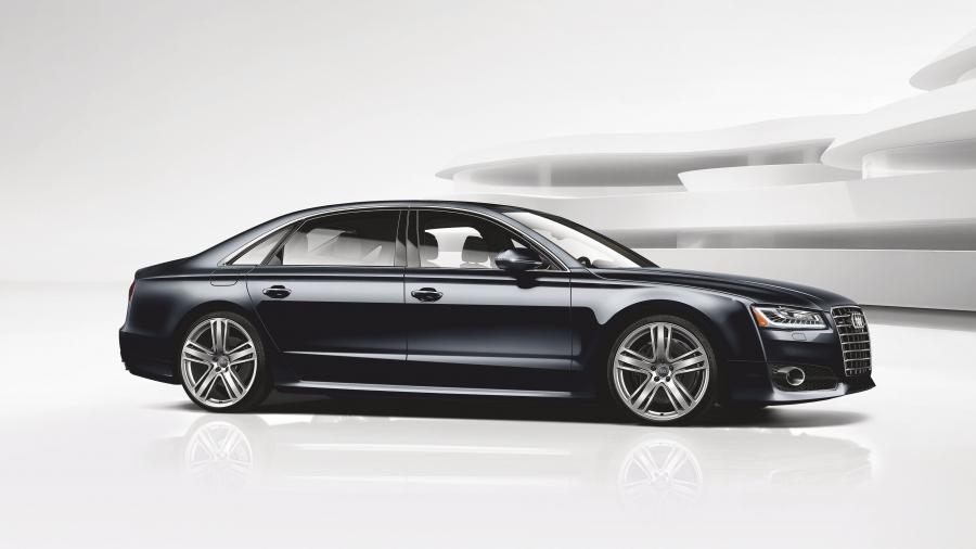  Audi A8 L 4.0T Sport (D4) 2015 года  (NA) (фото 2 из 2)